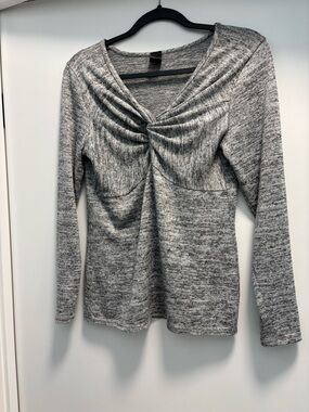 Women's Gray Twist-Front Long Sleeve Top